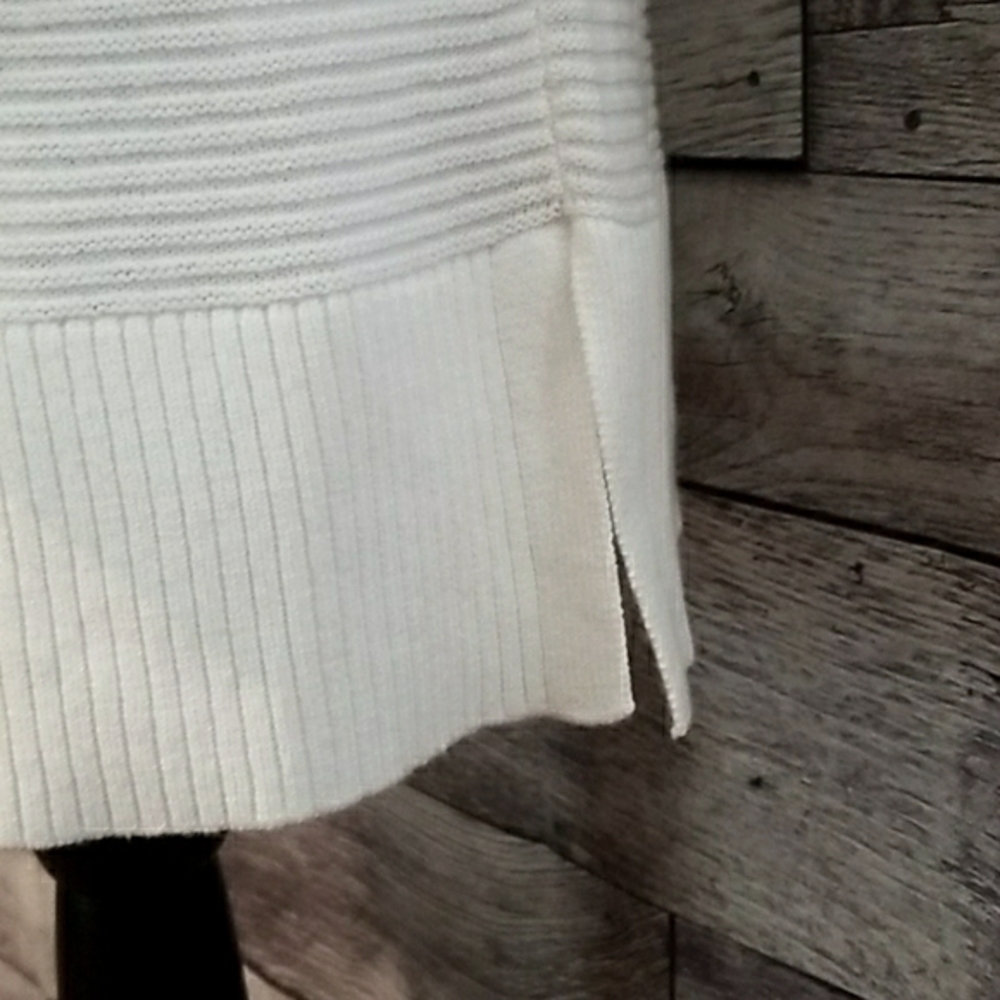 OFF WHITE ANN TAYLOR SWEATER - Picture 5 of 10